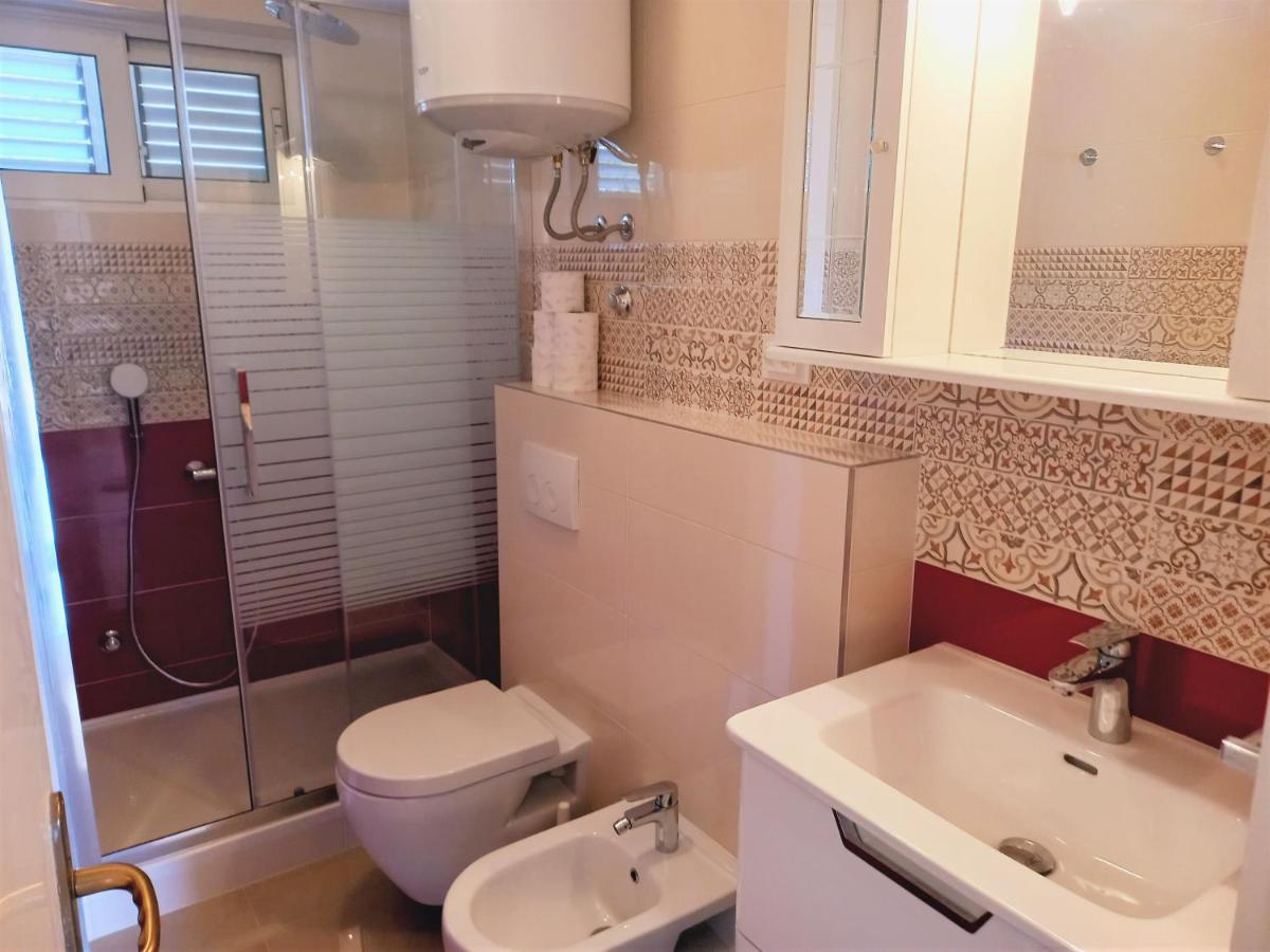 Apartments & Room Masa Starigrad Paklenica Ngoại thất bức ảnh