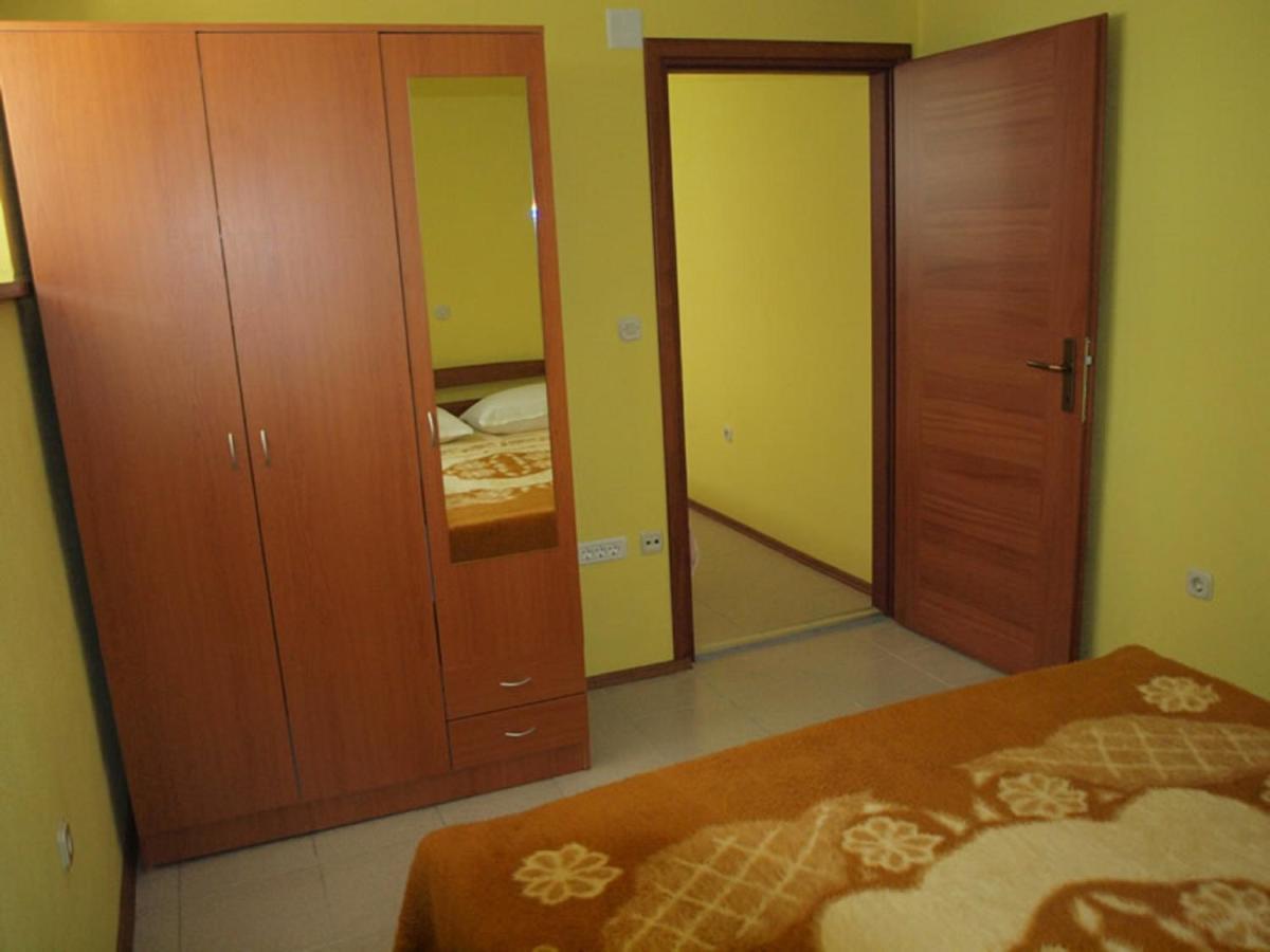 Apartments & Room Masa Starigrad Paklenica Phòng bức ảnh